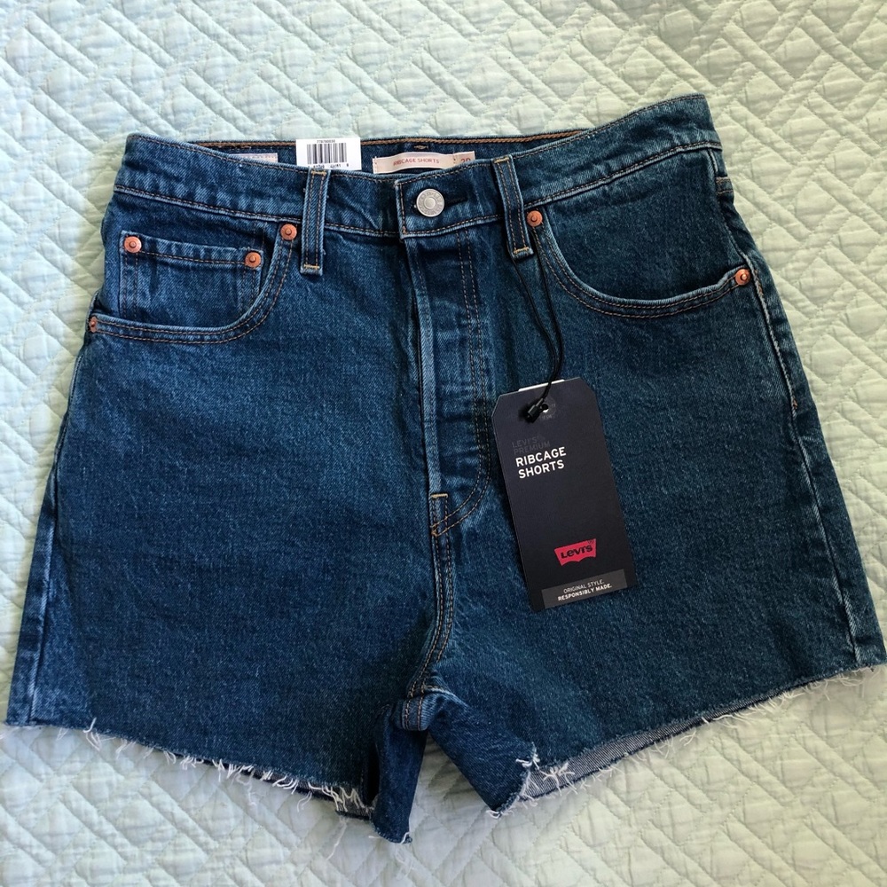 Levi’s ribcage shorts size 29 NWT